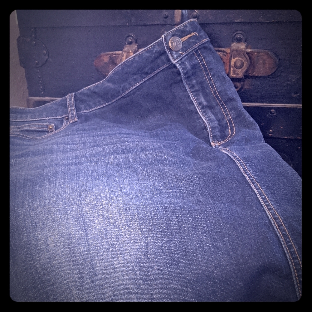 Women's blue denim knee-length skirt by Westport